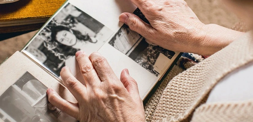 Reminisce Happy Memories