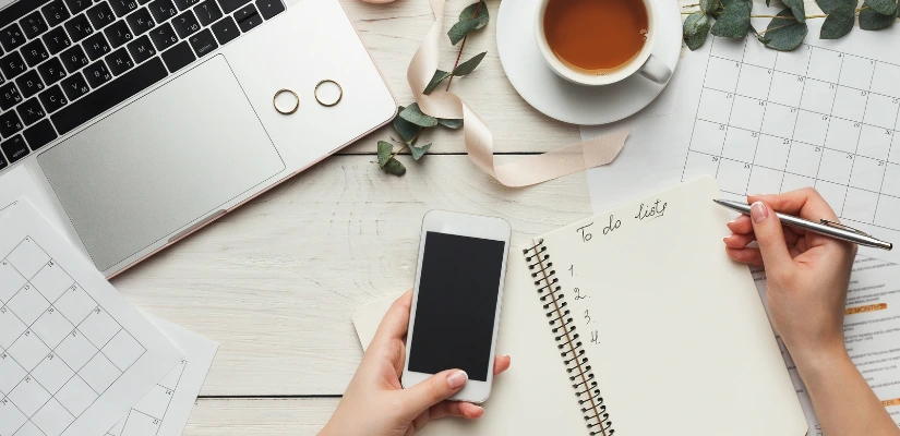 Use A Notepad With A “Daily Docket” Format